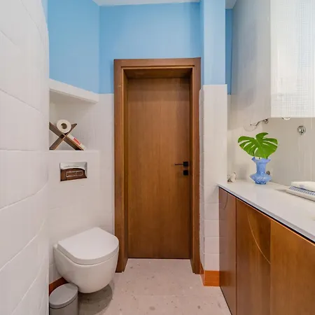 Chic New Ivolola Yu Modern Design Gem Apartment *