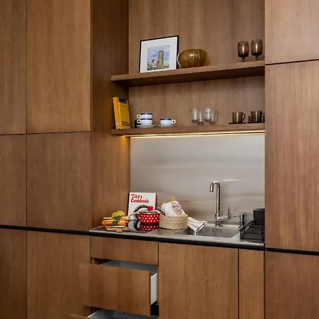 Chic New Ivolola Yu Modern Design Gem * Belgrade